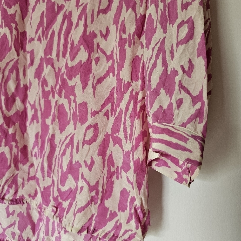 Ellie Kai silk pink loose fit 3/4 sleeves abstract print blouse Size 10 - Picture 3 of 6